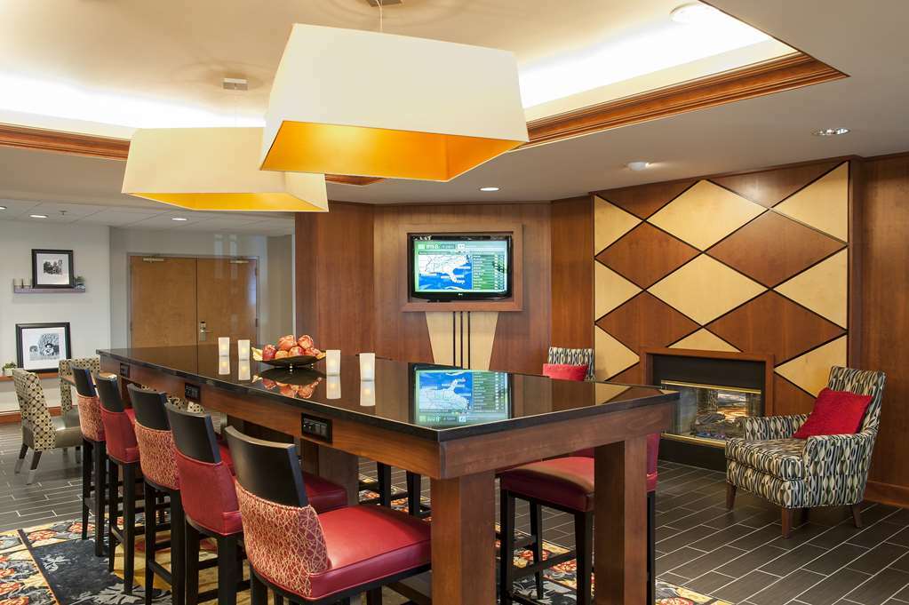 Hampton Inn Charlotte University Place Restaurante foto